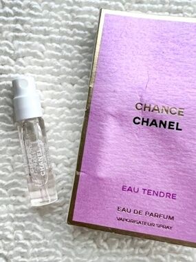 🌙Pick 5 for $25🌙 Chanel Chance sample